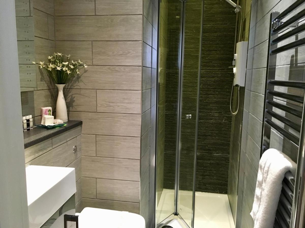 Bed & Breakfast Cartref 4*